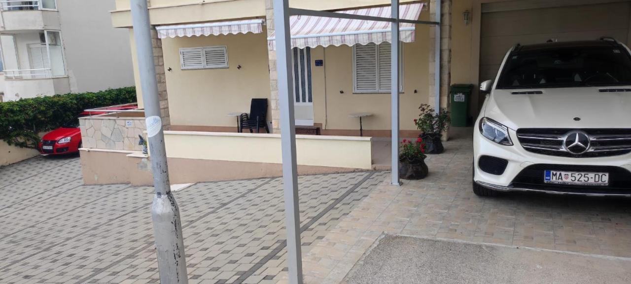 Villa Dm Baška Voda Exterior foto